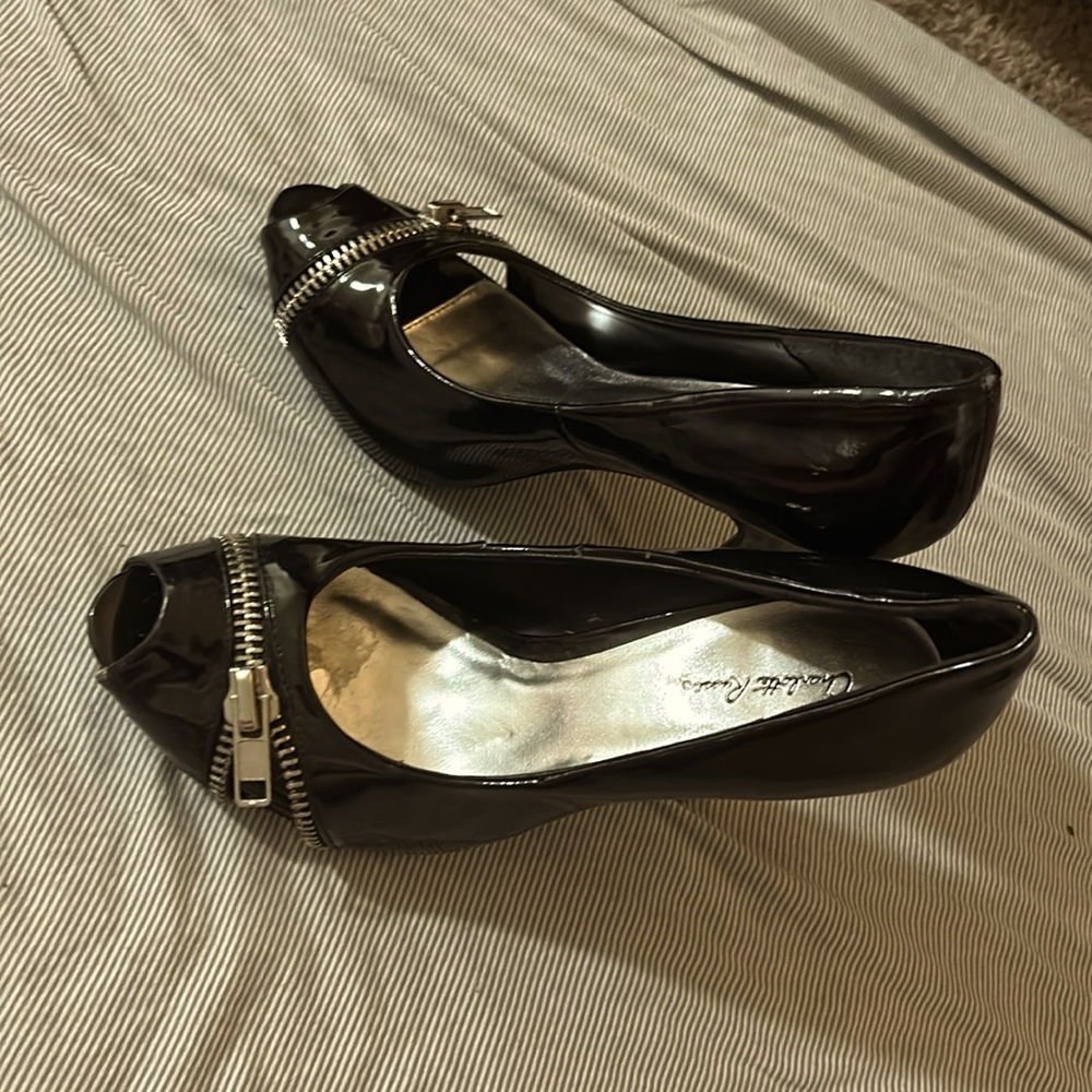 Peep toe! Classy!